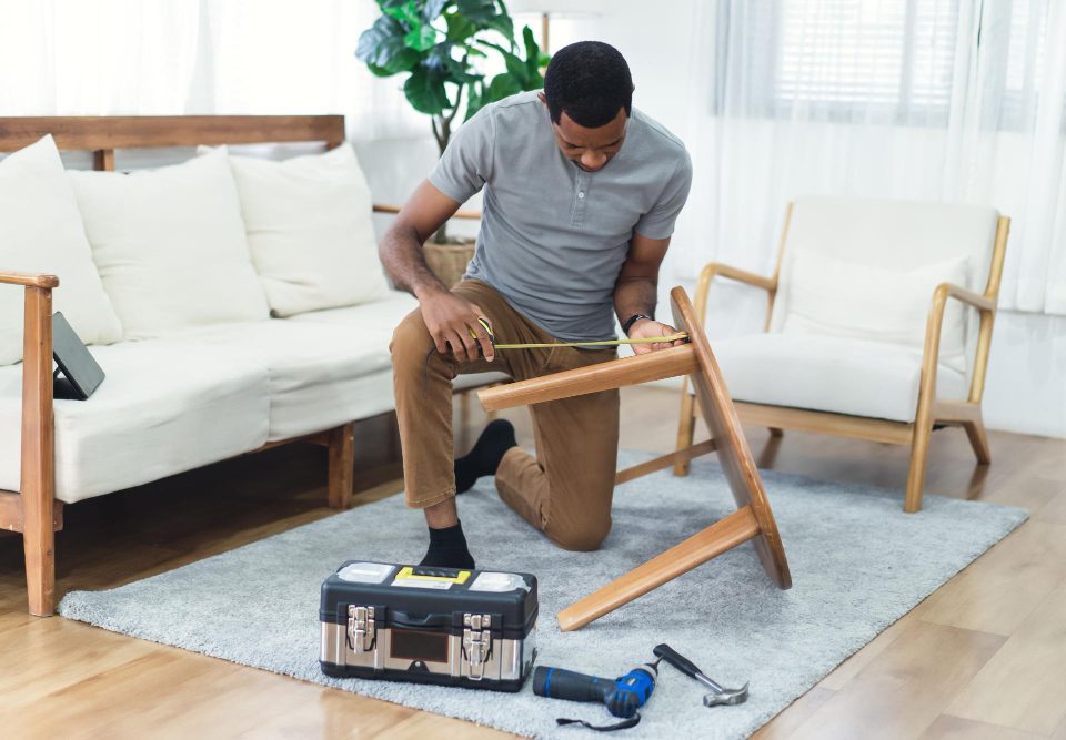 démonter facilement un meuble Ikea pour un déménagement sans stress