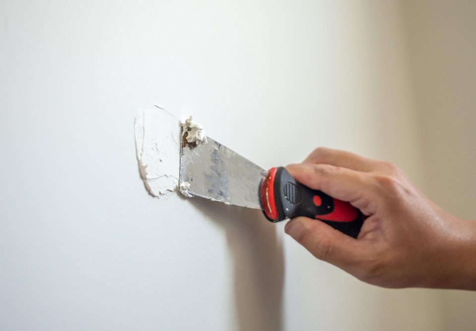 guide pratique et astuces pour reboucher un trou dans un mur